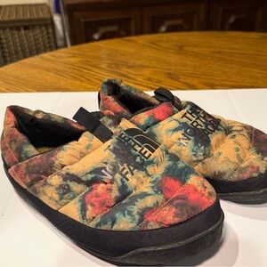 The North Nuptse Mule • Men’s Size 9 • Antelope Tan Ice Dye Print